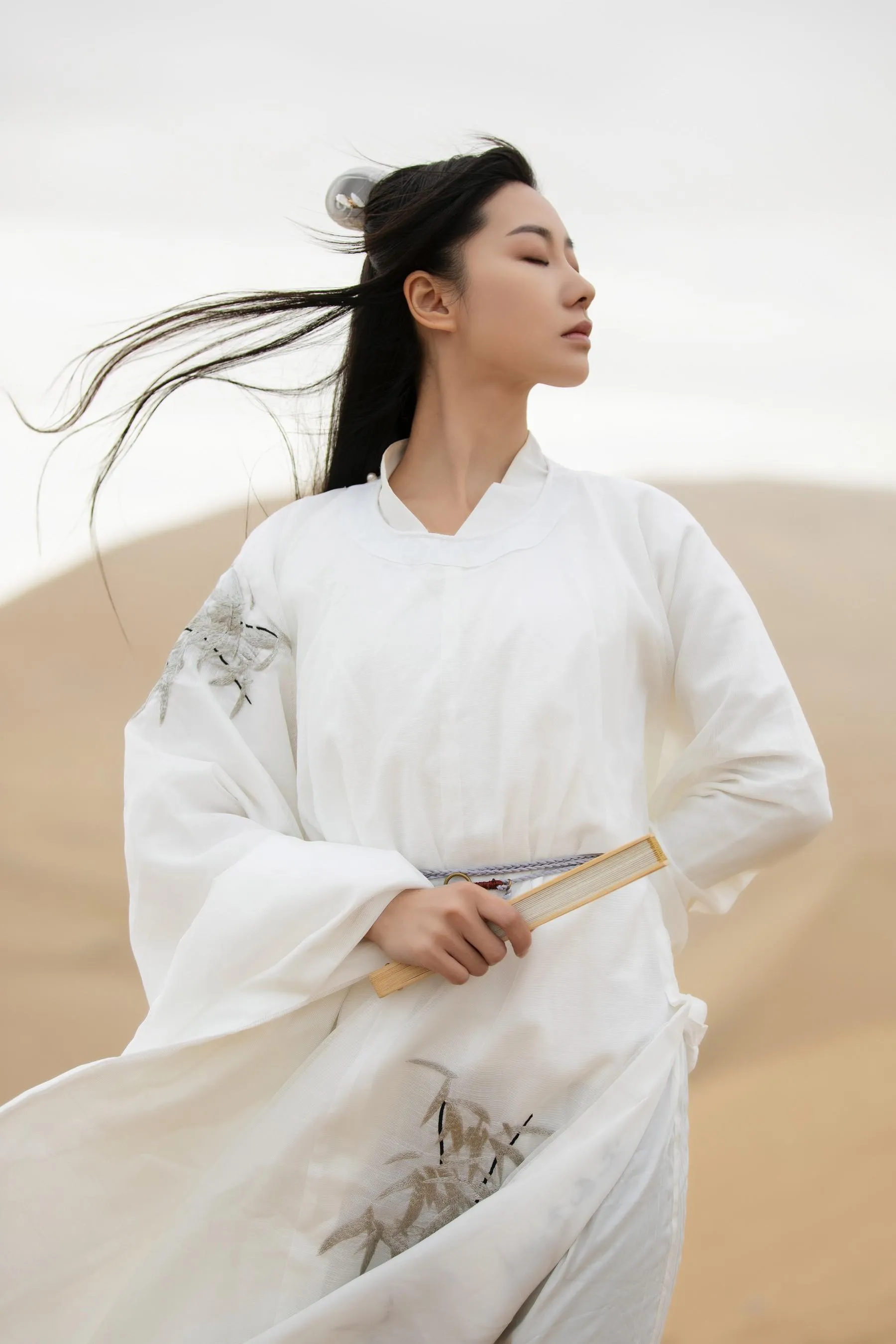 [YITUYU艺图语]2022.09.08 大漠风起 木景抒 [24P]插图9